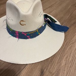 Charlie 1 Horse straw hat